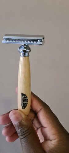 Double Edge Safety Razor - Curly Maple photo review